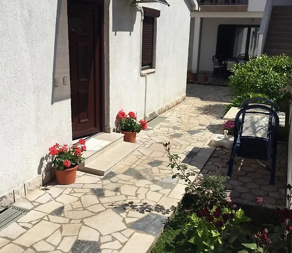 Stana Apartment